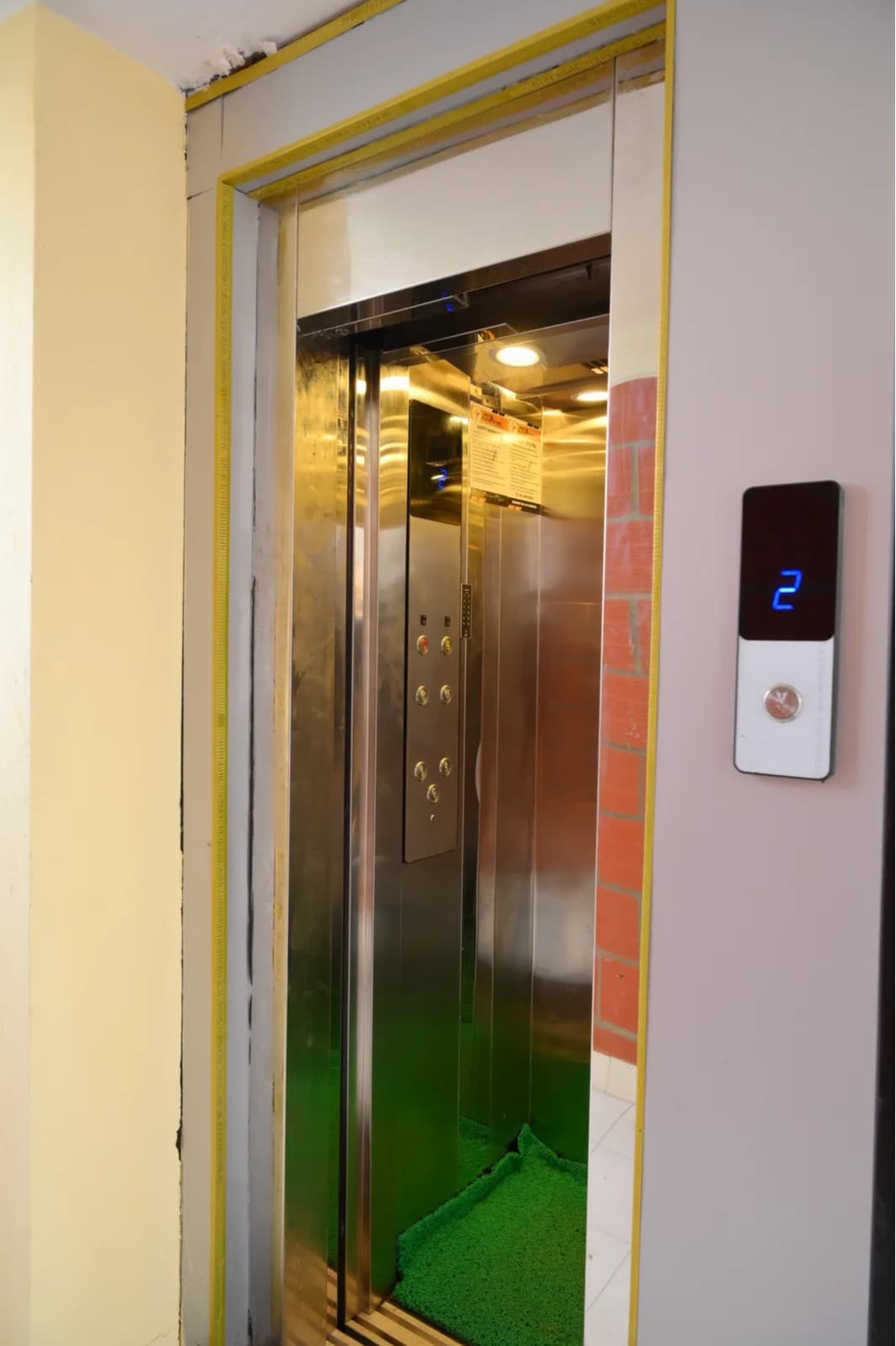 Lift / elevator access